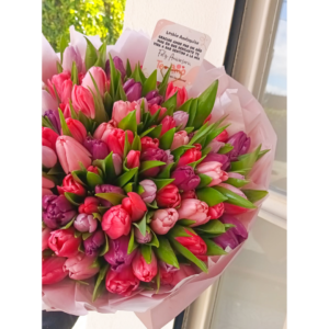 Ramo de 100 Tulipanes